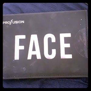 A Profusion Face make up palette